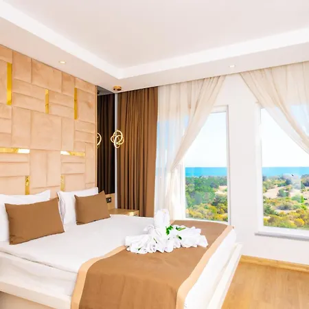 Lara Garden 4*